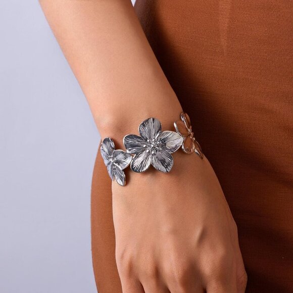 Brand New Silver Butterfly Wide Cuff Bracelet Statement - Picture 2 of 6